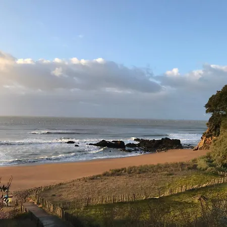 アパート Studio Calme, Lumineux, Terrasse, Wifi, 1.5 Km Du Front De Mer サン・ナゼール